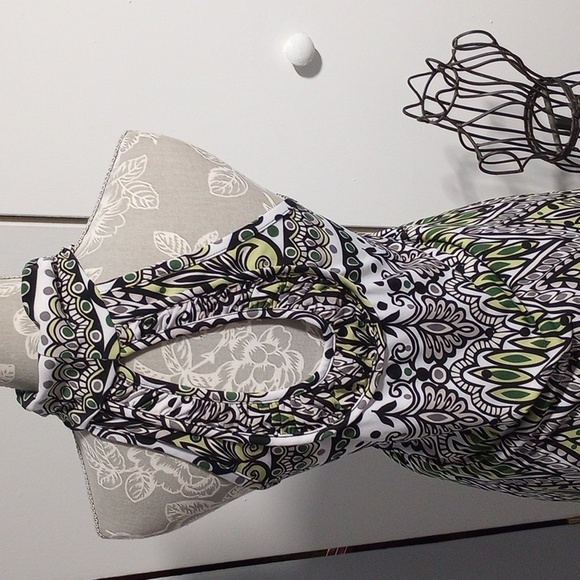 JTB Sleeveless Top - Picture 7 of 10